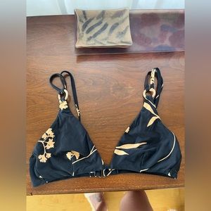 Billabong swim bikini top